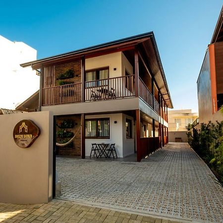Banzai Brava Suites Itajaí Buitenkant foto