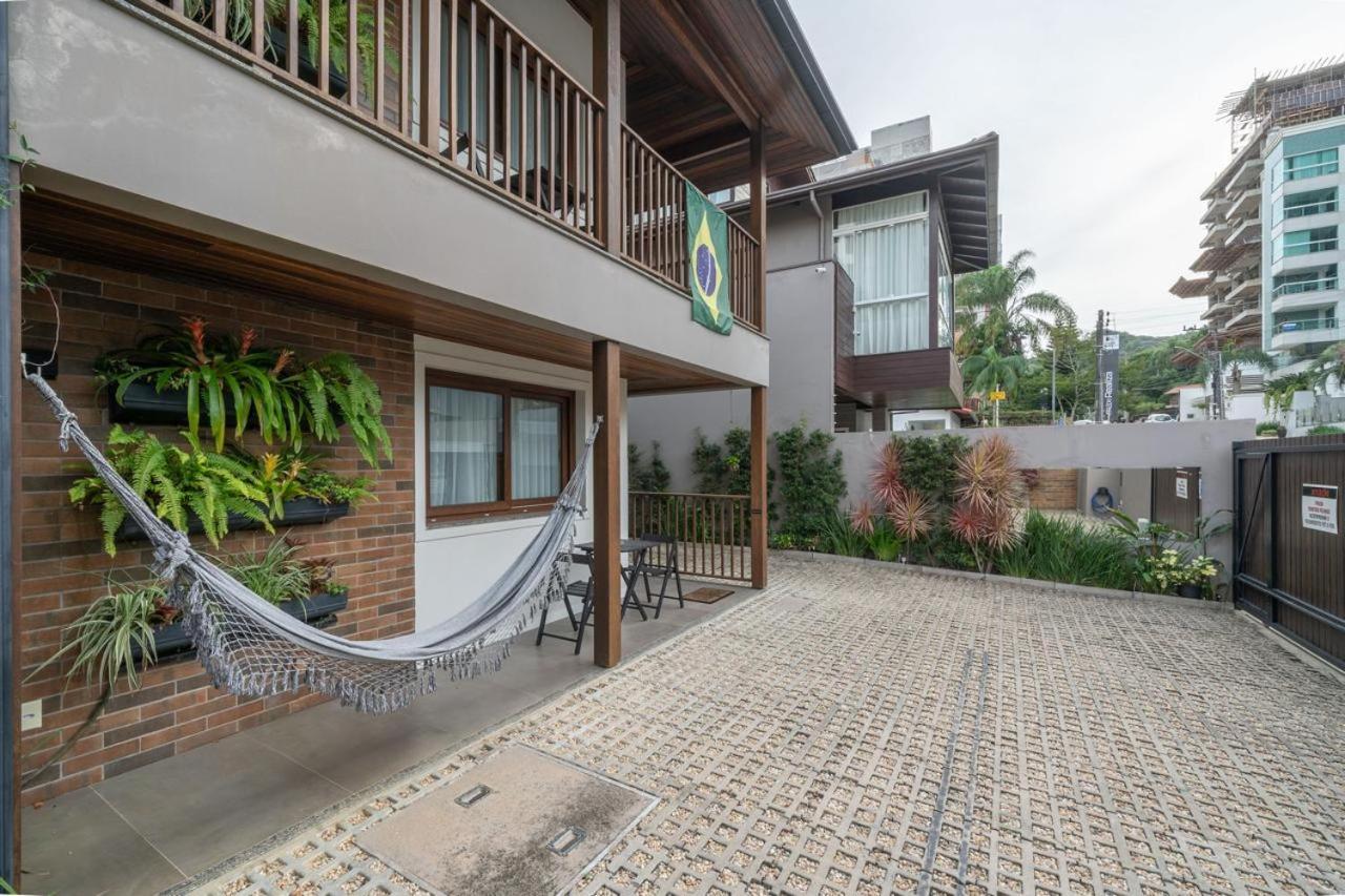 Banzai Brava Suites Itajaí Buitenkant foto