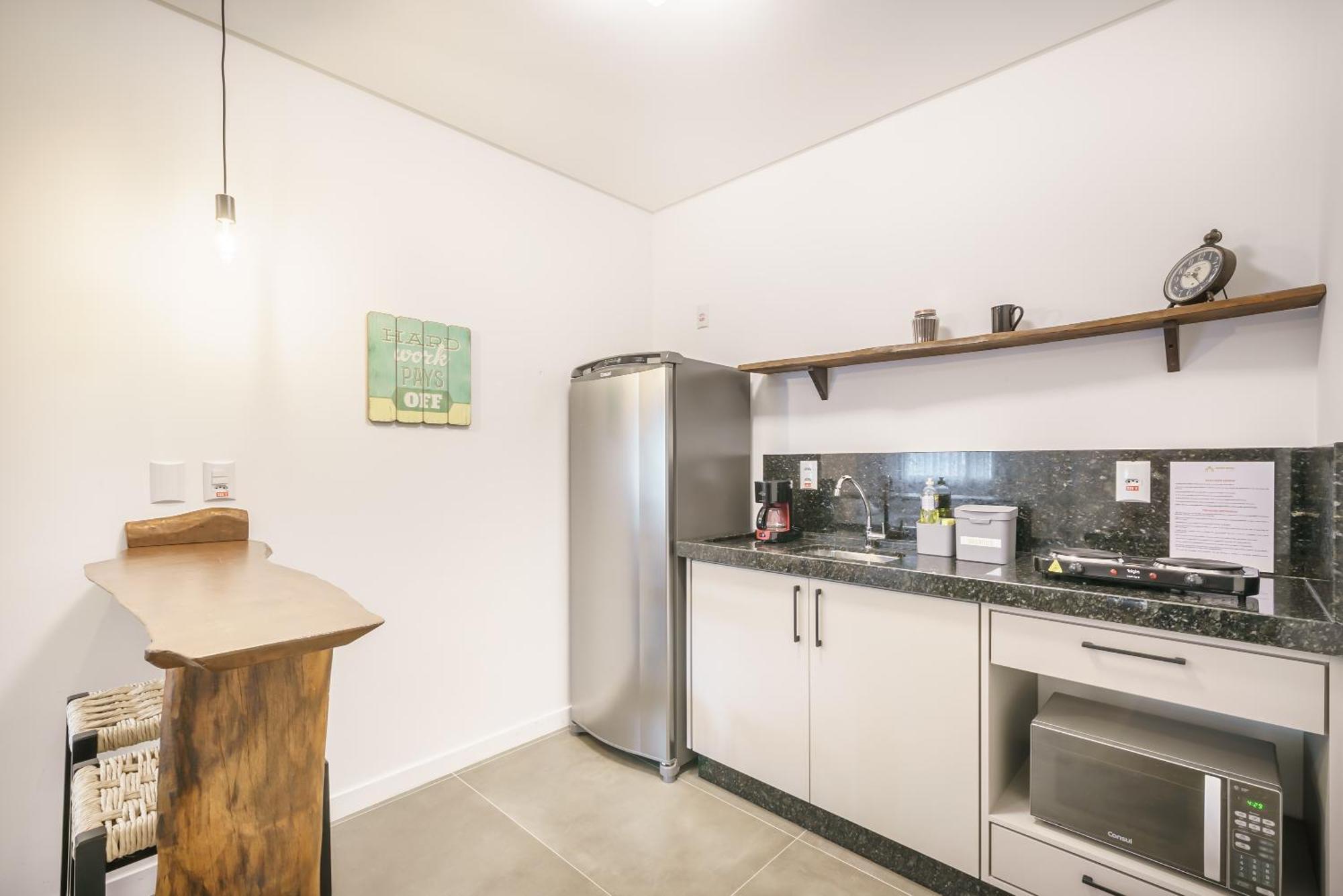 Banzai Brava Suites Itajaí Buitenkant foto